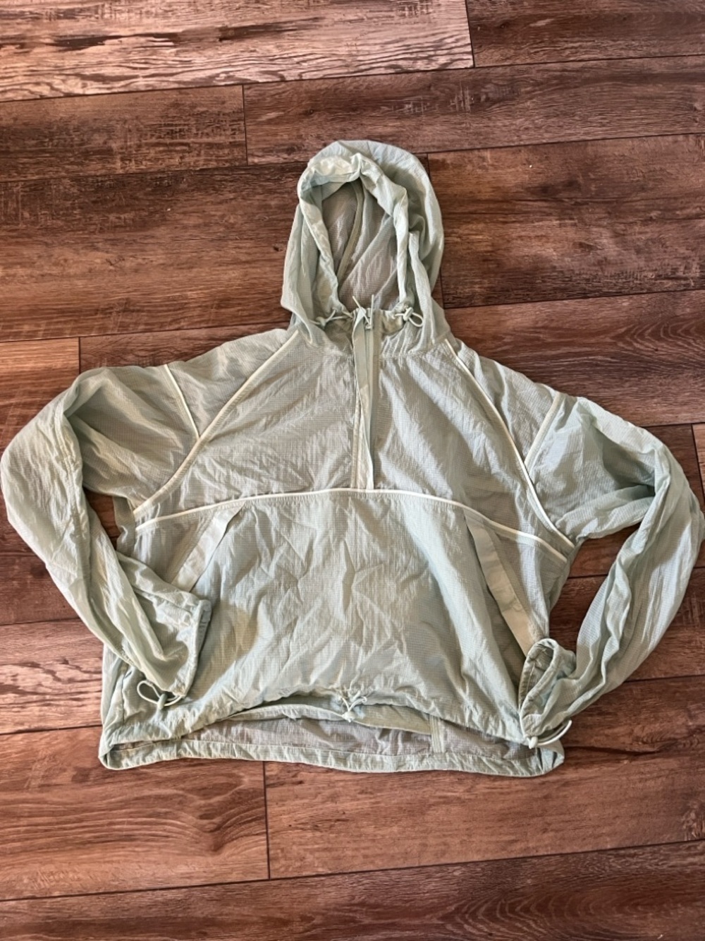 NWOT Outdoor Voices Light Sage Hooded Windbreaker Jog Jacket